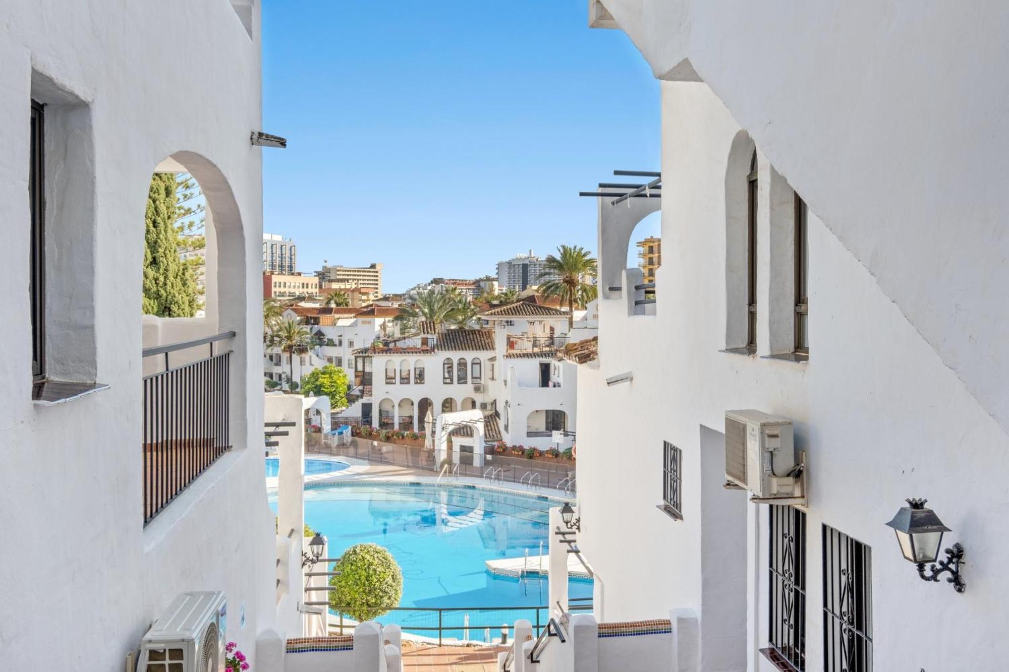 Pueblo Evita Holiday Benalmadena Exterior photo